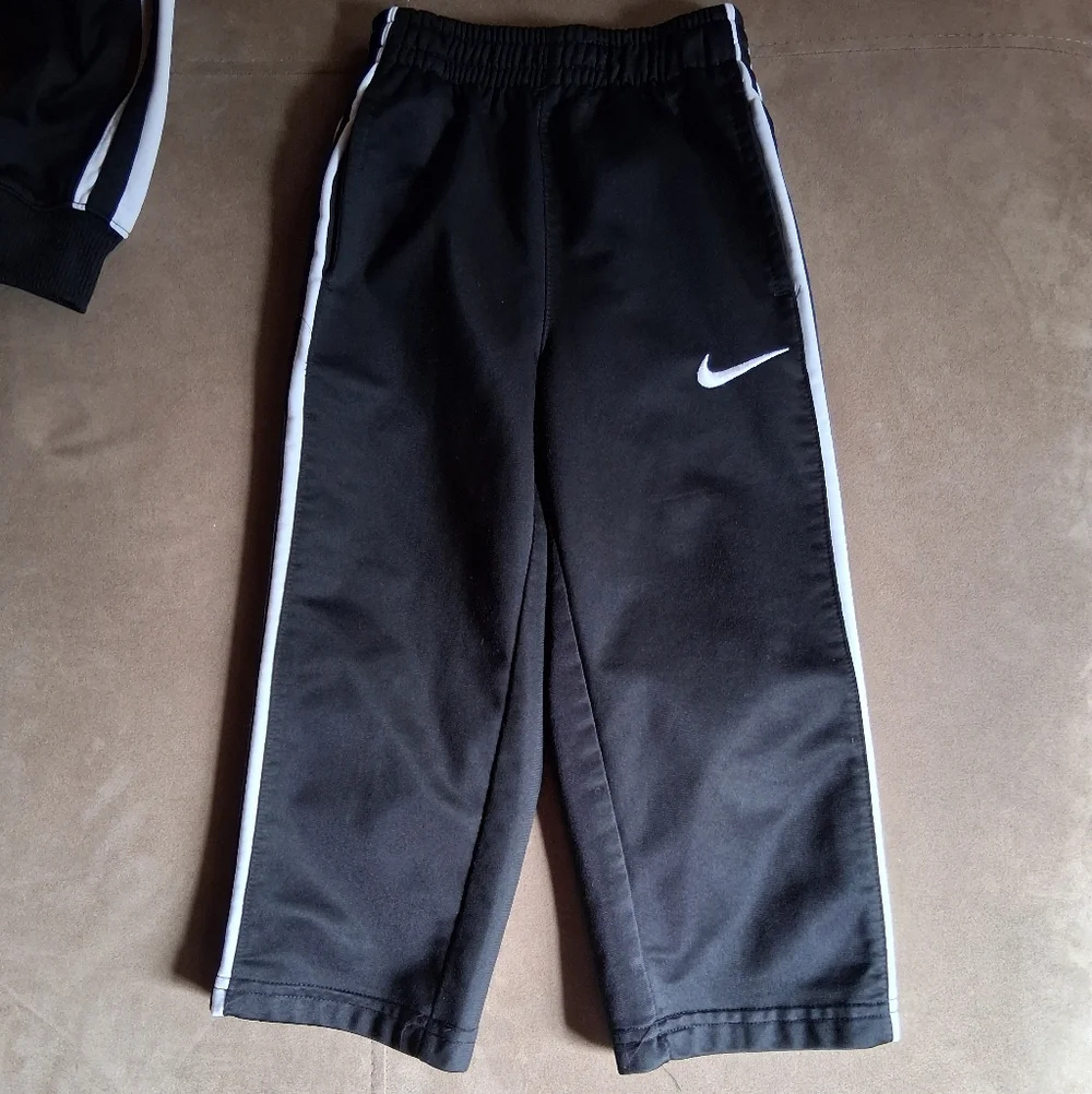 SOLD Nike Toddler Track Set with Side Stripes - Picture 5 of 10